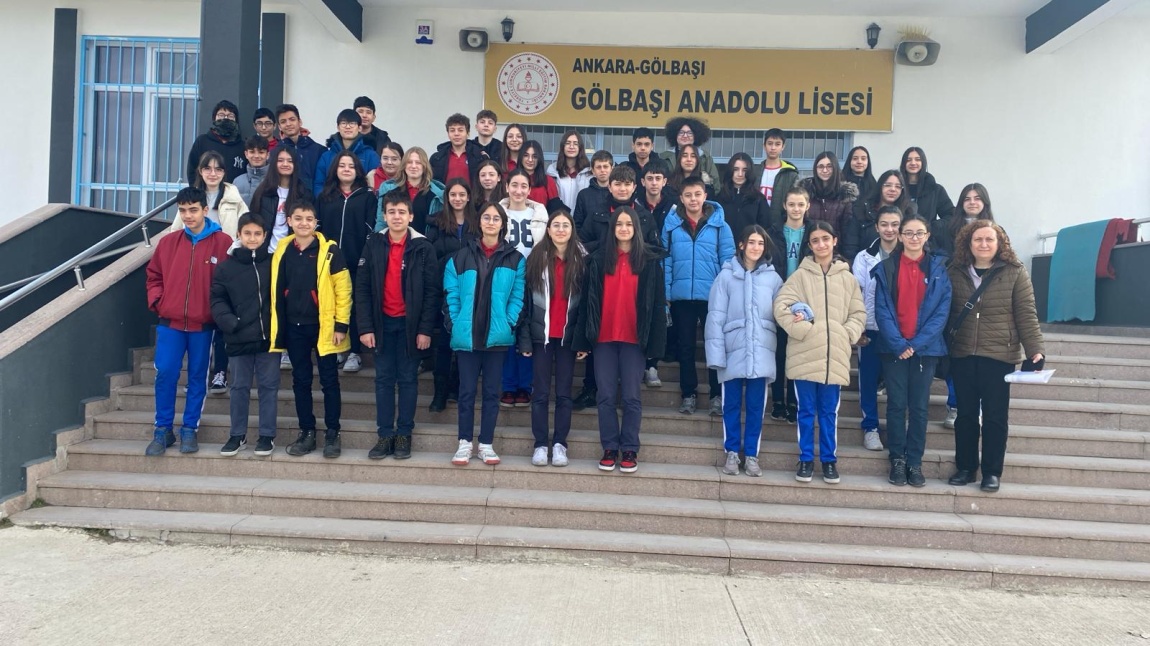 8.Sınıflardan 45 öğrencimizle Gölbaşı Anadolu Lisesine gezi düzenledik!